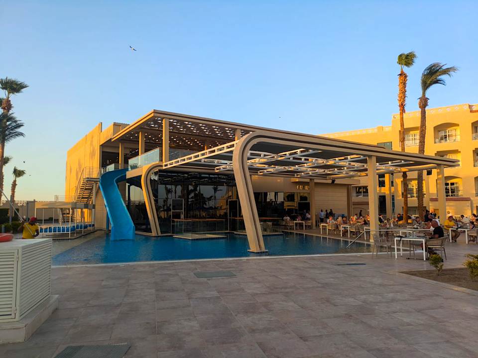 Außenansicht Beach Albatros Resort