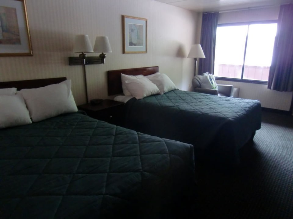 2 bequeme Doppelbetten Hotel Days Inn Pittsburgh Pa