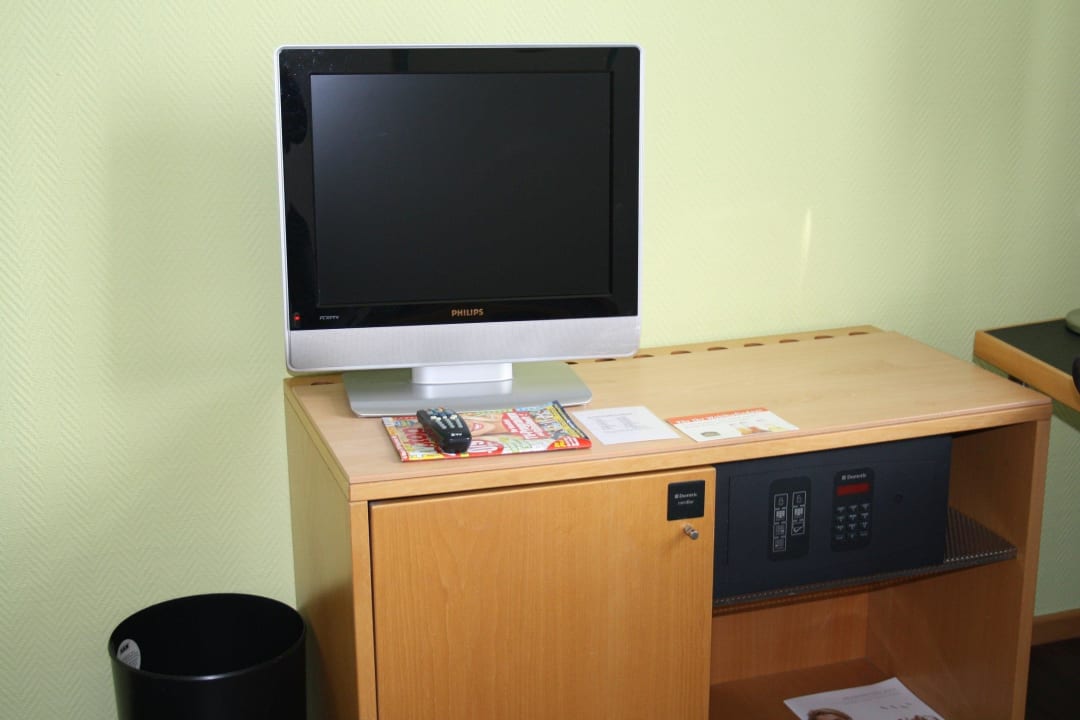 TV, Safe, Minibar Best Western Hotel Kurfürst Wilhelm I