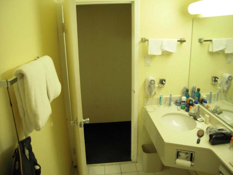 Badezimmer mit Föhn Hotel Lauderdale by the Sea