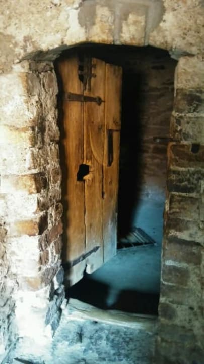 Wejście na wieżę  Hotel Zamek Czocha