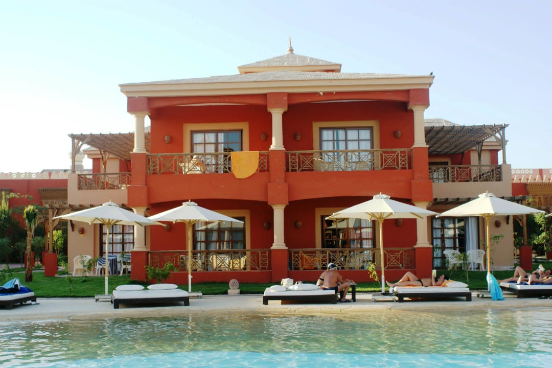 Blick auf Haus 6 im 400er Bereich Pickalbatros Alf Leila Wa Leila Resort - Neverland Hurghada