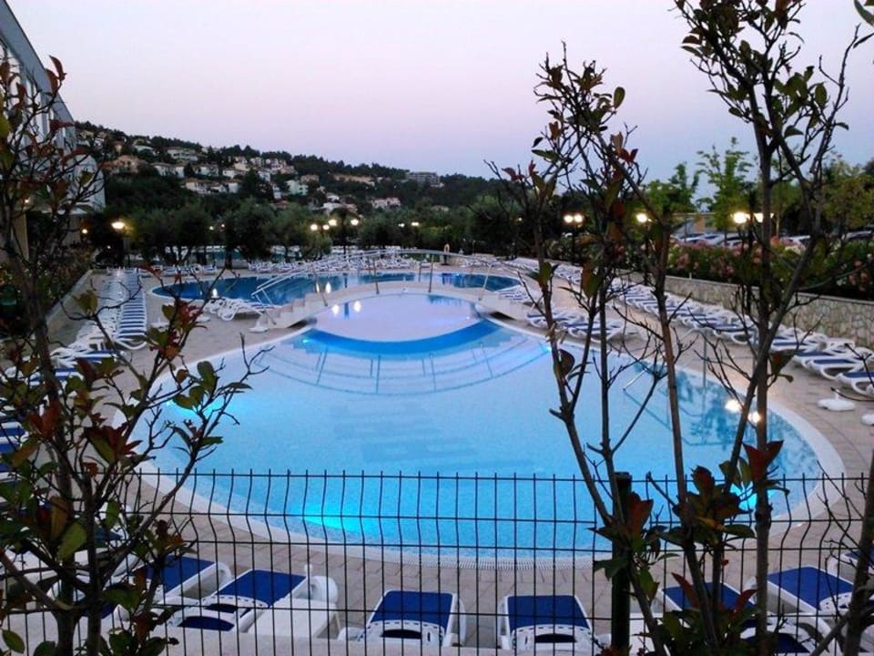 Hauseigener Pool Narcis Hotel