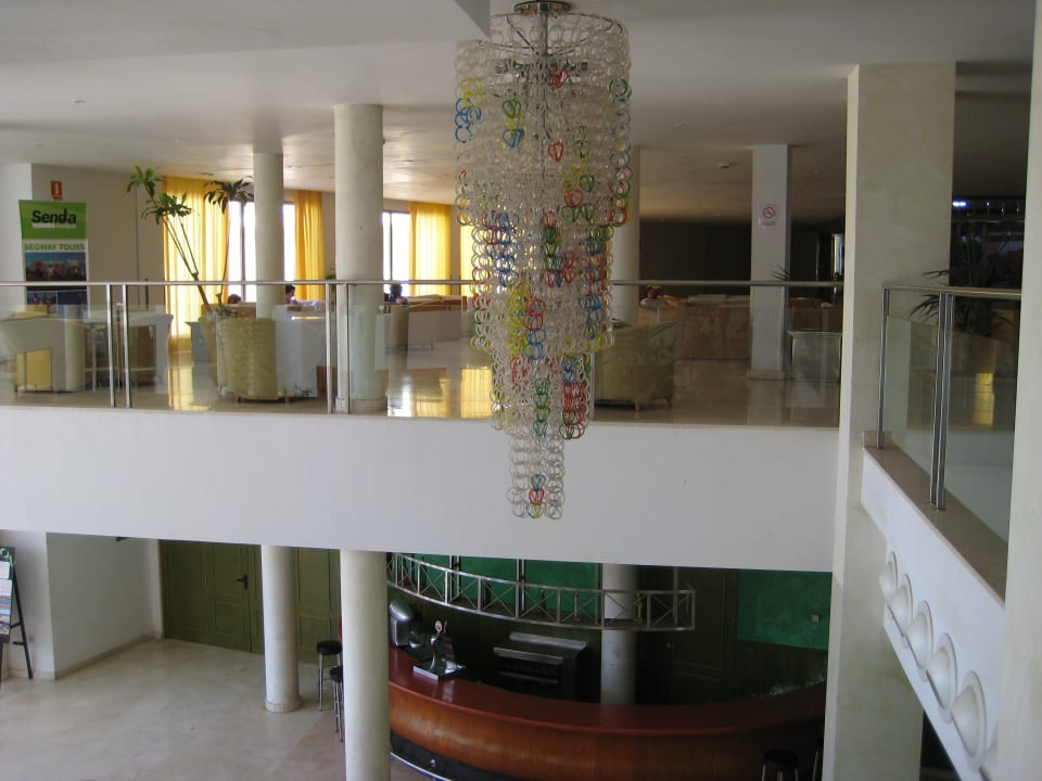 Sitzgelegenheiten bei den Shops - unten Bar SBH Costa Calma Beach Resort