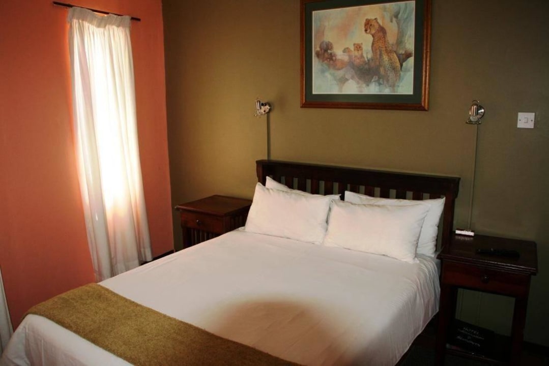 Ausstattung Schlazimmer Kalahari Arms Hotel