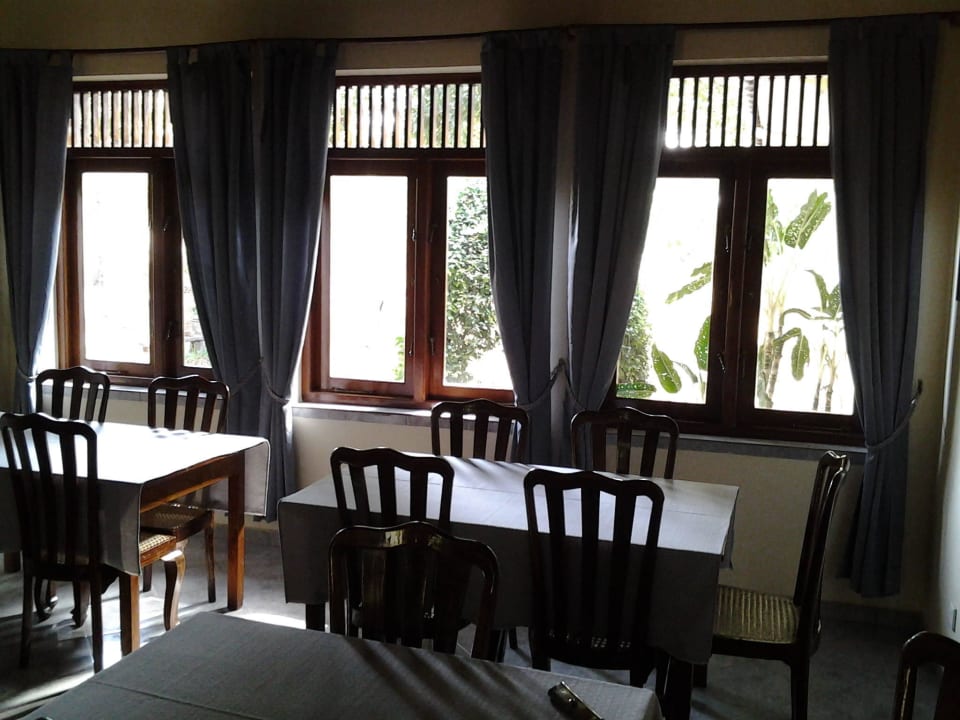 Breakfast Room Hotel 4 U