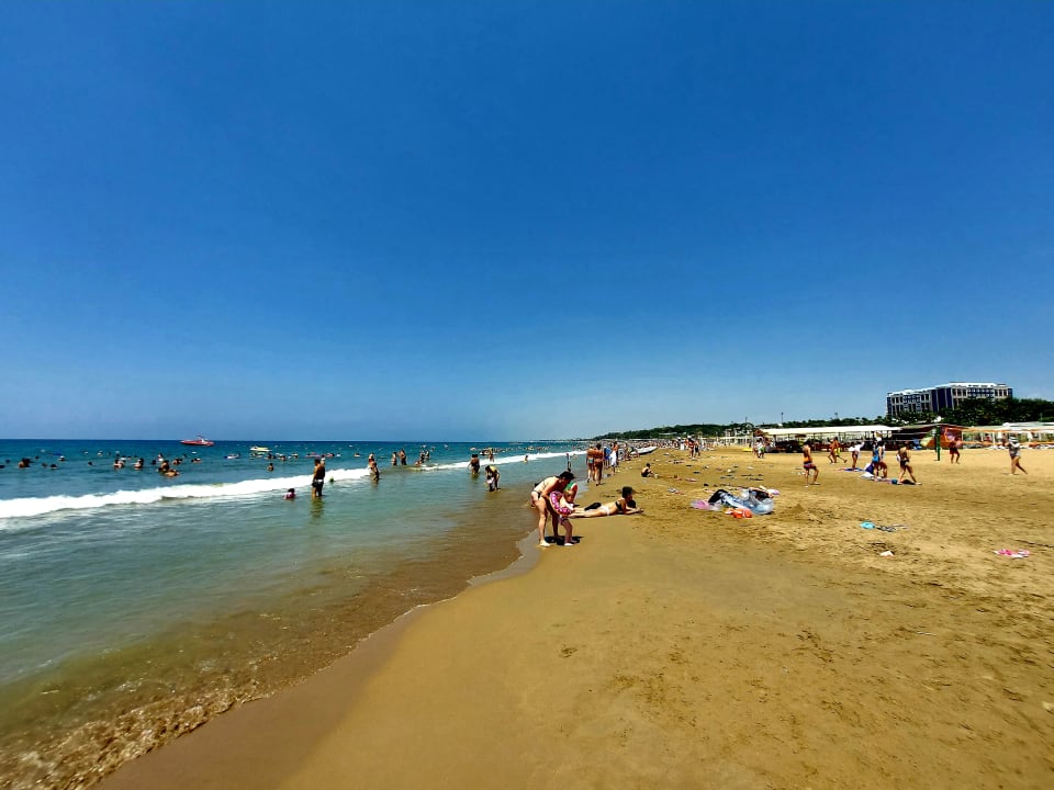 Strand Commodore Elite Suites & Spa - Adults only