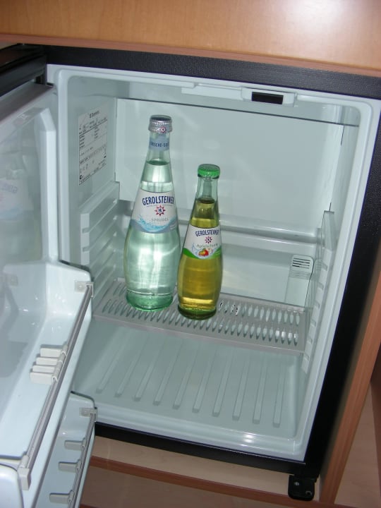 Minibar mit kostenlosen Getränken Hotel Bernstein Rügen