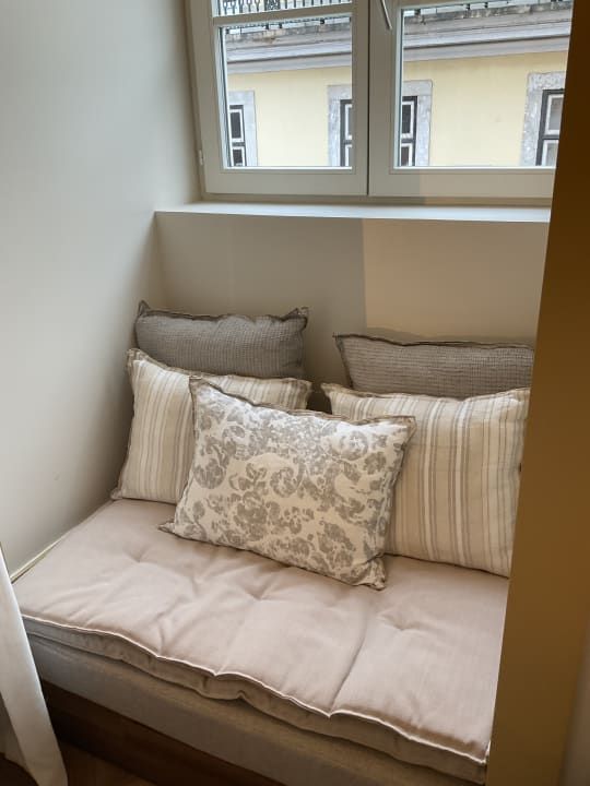 Zimmer The Ivens, Autograph Collection