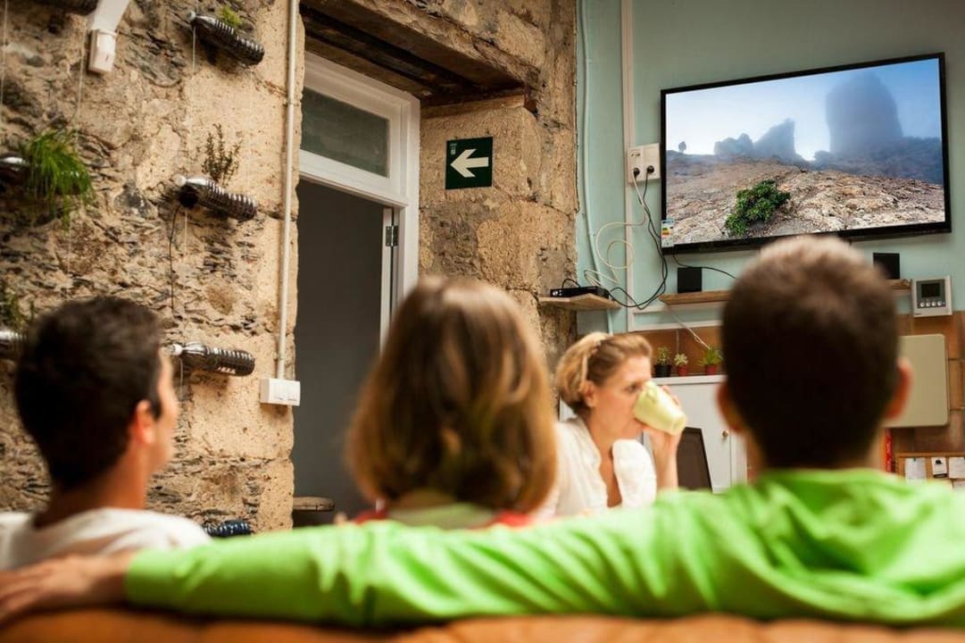 TV Sat EcoHostel Bettmar