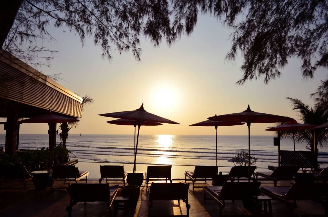 Relaxing Infinit Pool with a View to Remember Laksasubha Hua Hin
