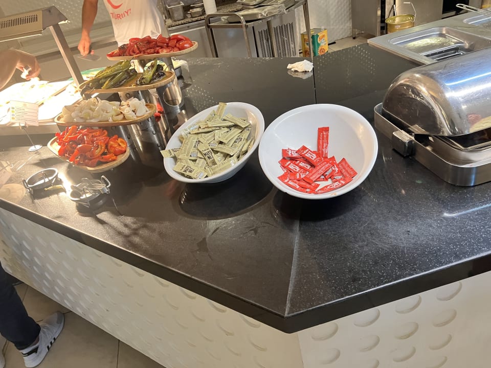 Gastro Well Palace Side