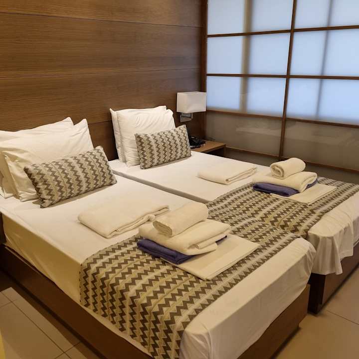 Zimmer Ilion Beach Hotel