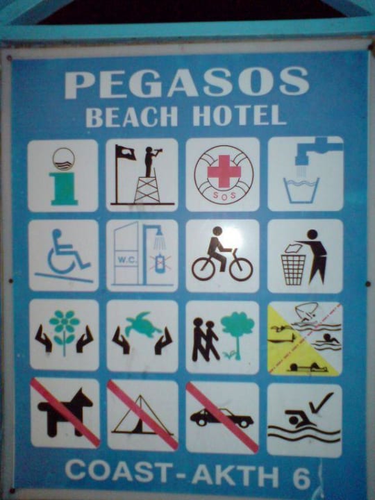 Hinweistafel am Strand Pegasos Deluxe Beach Hotel