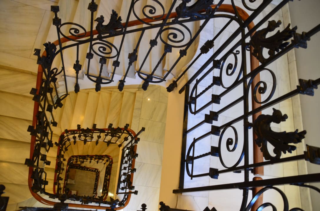 Wundervolles Treppenhaus Casa de las Artes Meliá Collection