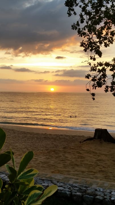 Sonnenuntergang The Briza Beach Resort Khaolak