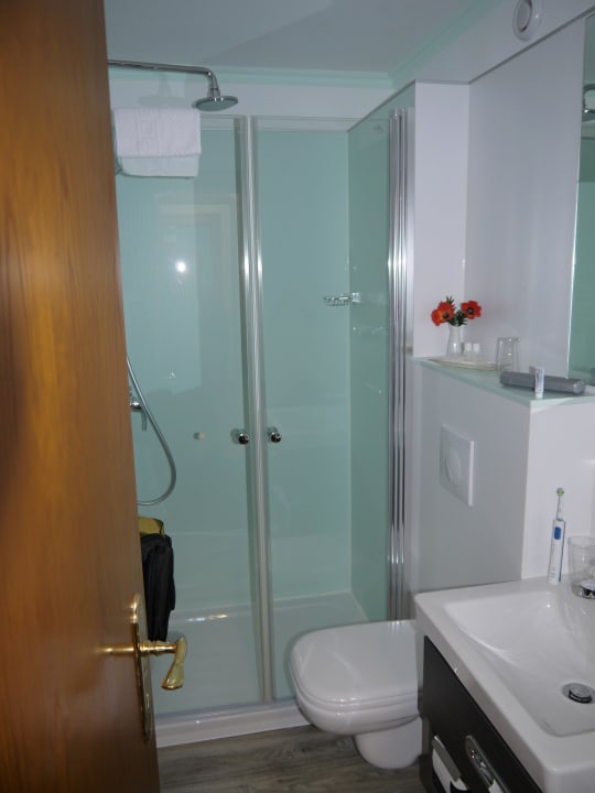 Optimal genutztes Bad  Hotel Garni St. Georg