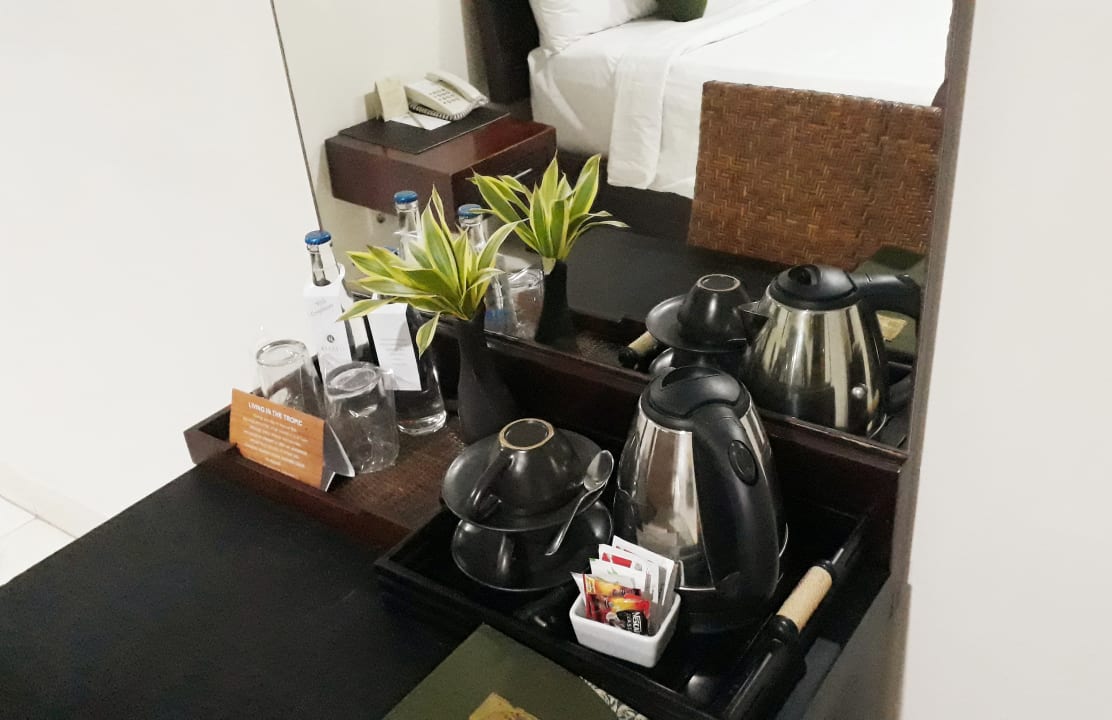Zimmer Respati Beach Hotel