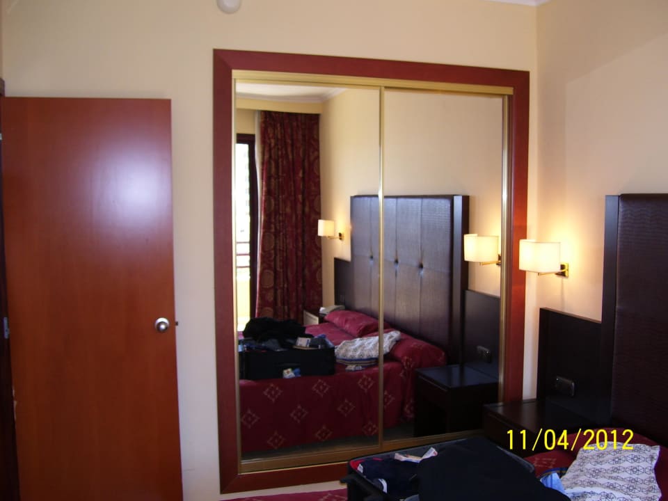 Kleiderschrank allsun App.-Hotel Orient Beach