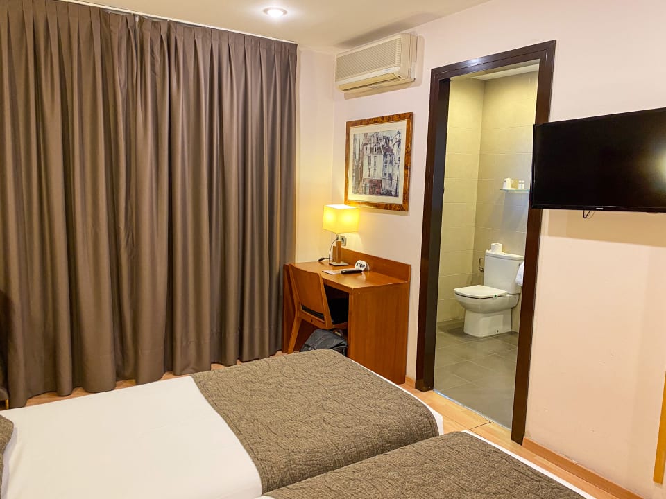 Zimmer Hotel Via Augusta
