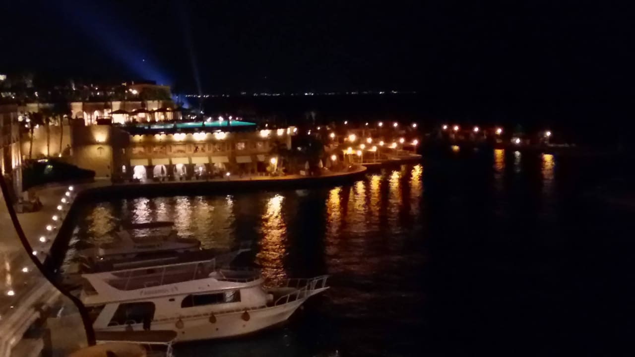 Abendstimmung im Hotelhafen Pickalbatros Citadel Resort