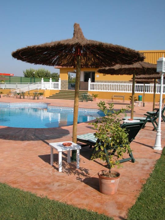 Piscina Torre de los Guzmanes Hotel Torre de los Guzmanes