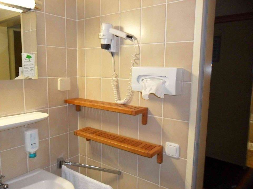 Badezimmer Upstalsboom Hotel am Strand