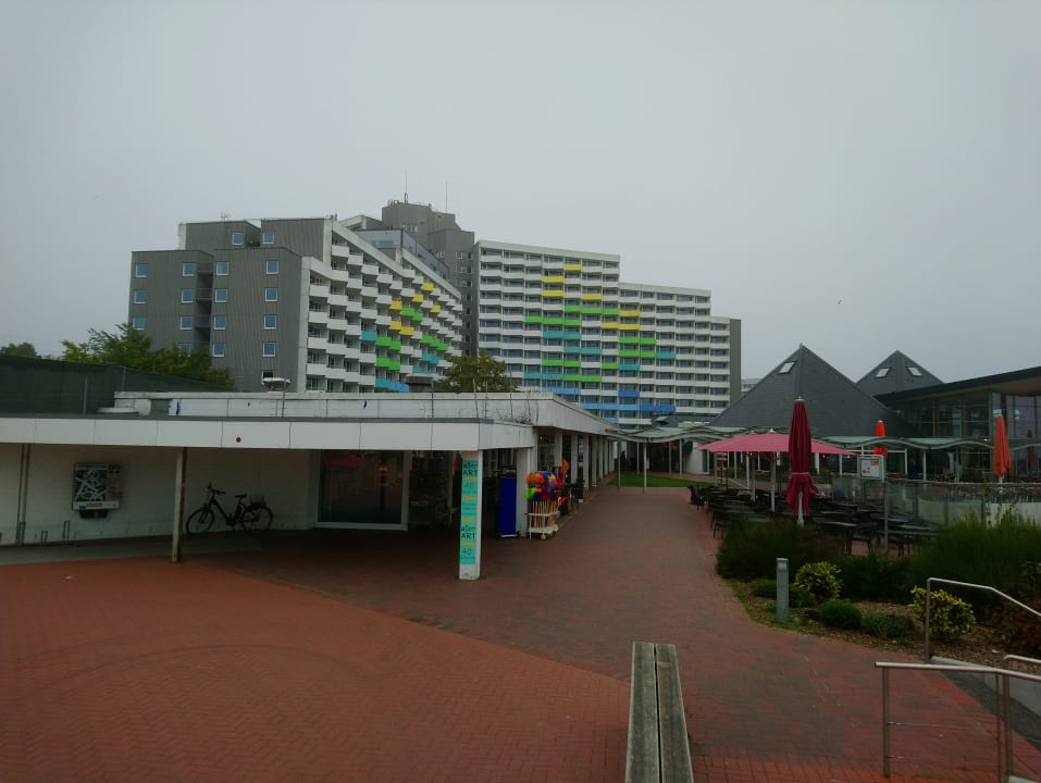 Außenansicht Ferienhauspark Asgard in Damp