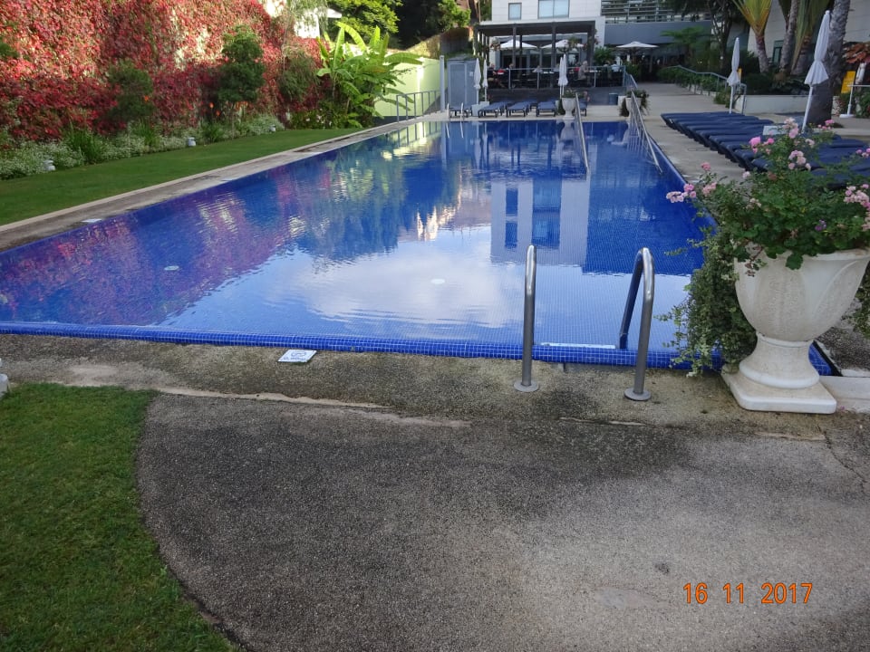 Pool Hotel Golden Residence