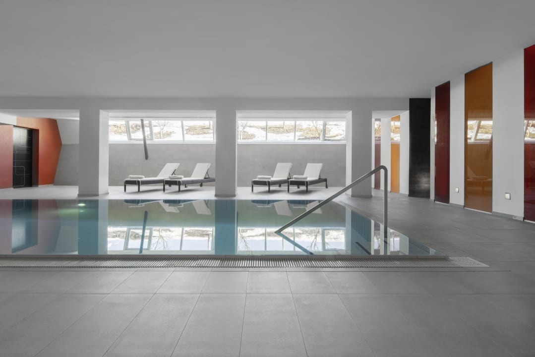 Pool Hotel Krondlhof