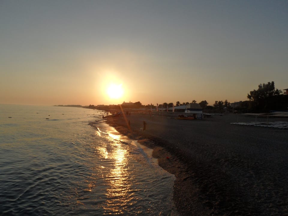 Strand Club Turtas Beach Hotel