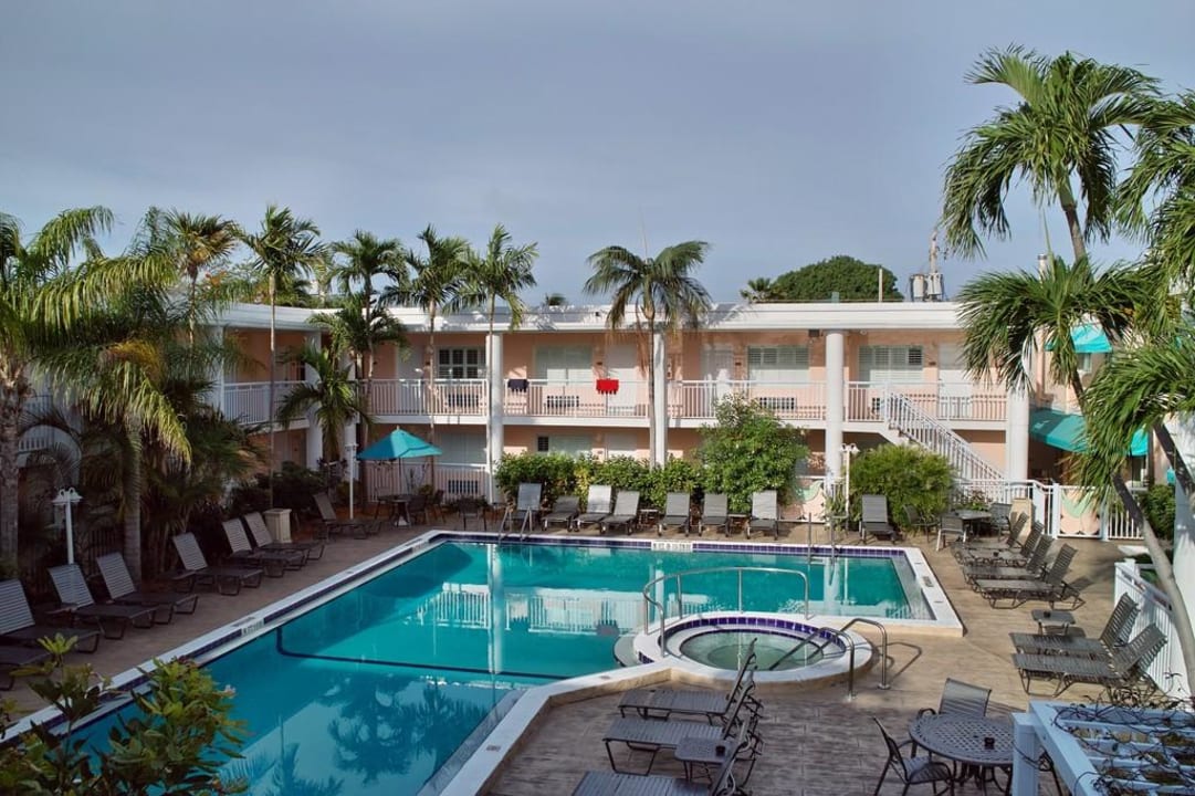 Pool am Morgen Best Western Plus Hibiscus Motel