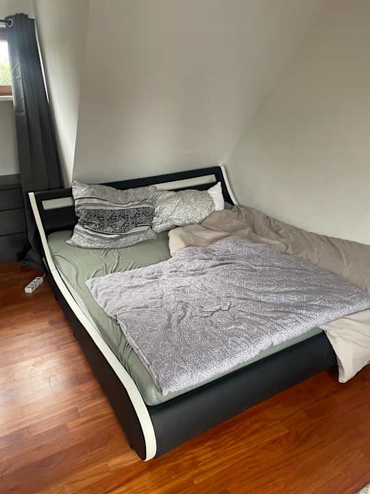 Zimmer Familien Oase mit Jacuzzi und Garten