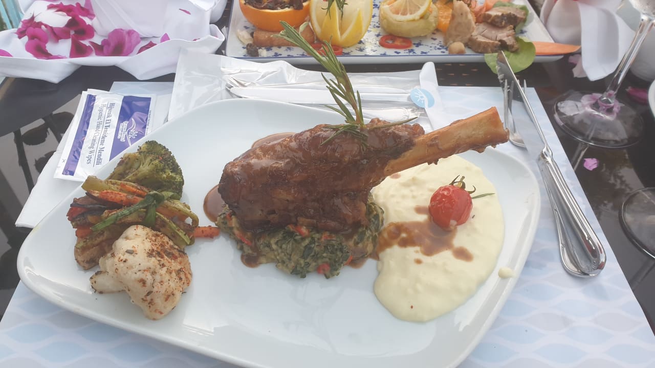 Gastro Quattro Beach Spa & Resort