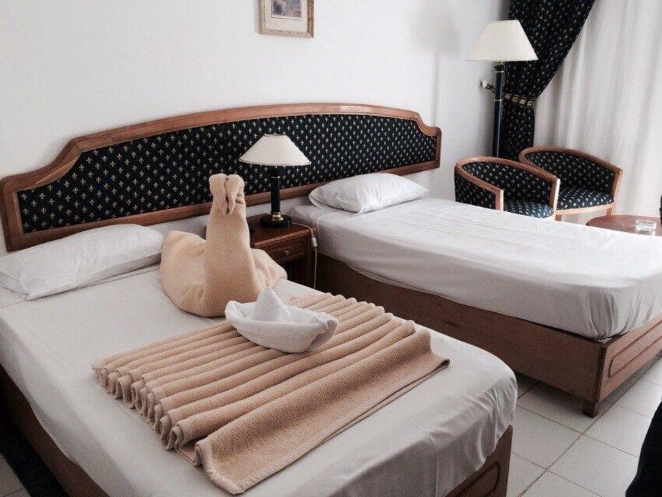 Вот так у нас убирались Desert Rose