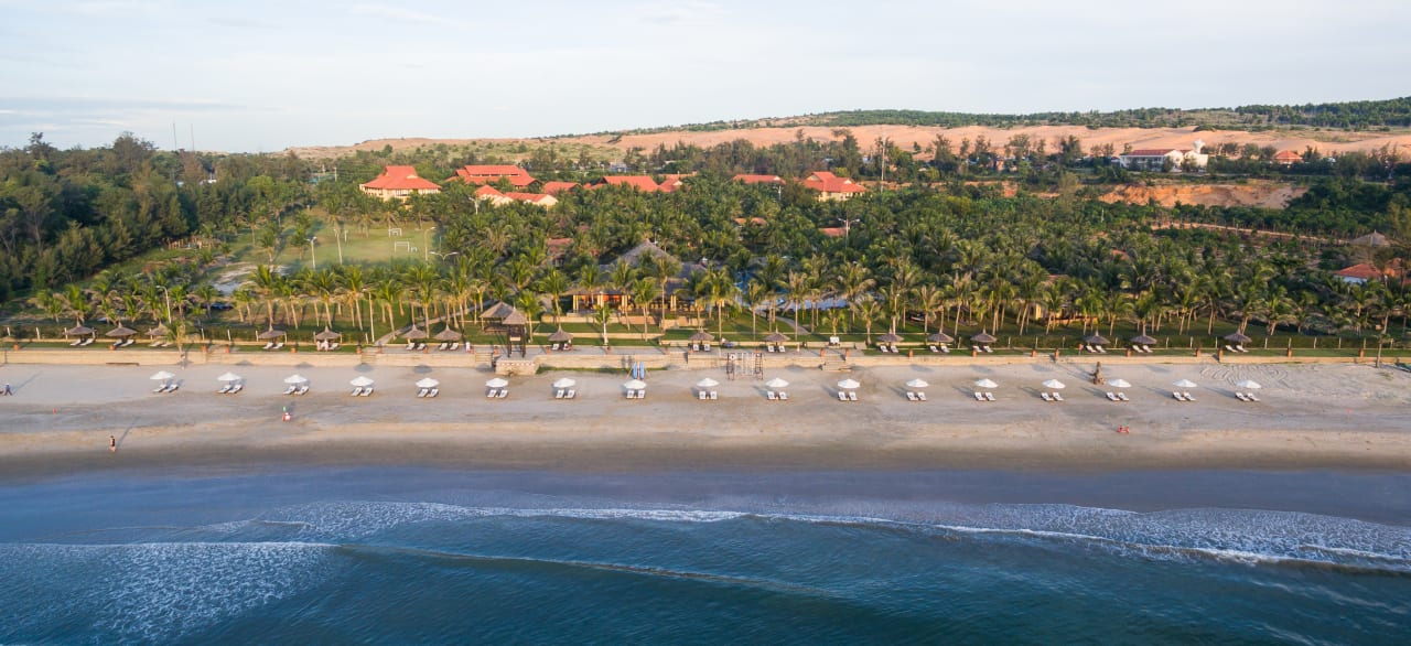 Strand Pandanus Resort