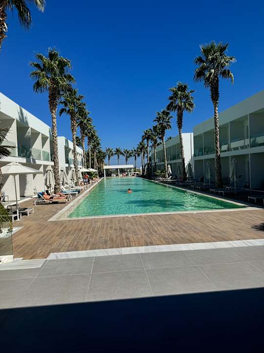 Pool White Dreams Resort & Anex