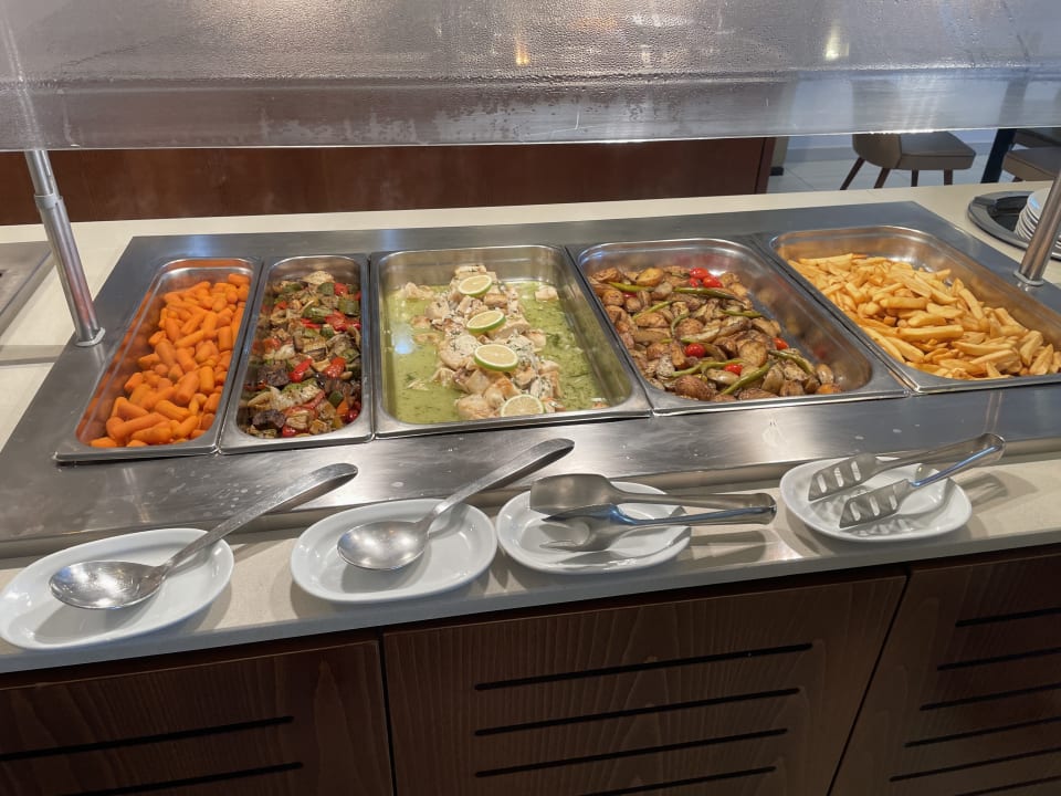 Gastro Crystal Springs Beach Hotel