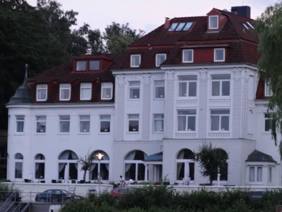 Hotelansicht von vorne Seeschloß am Kellersee