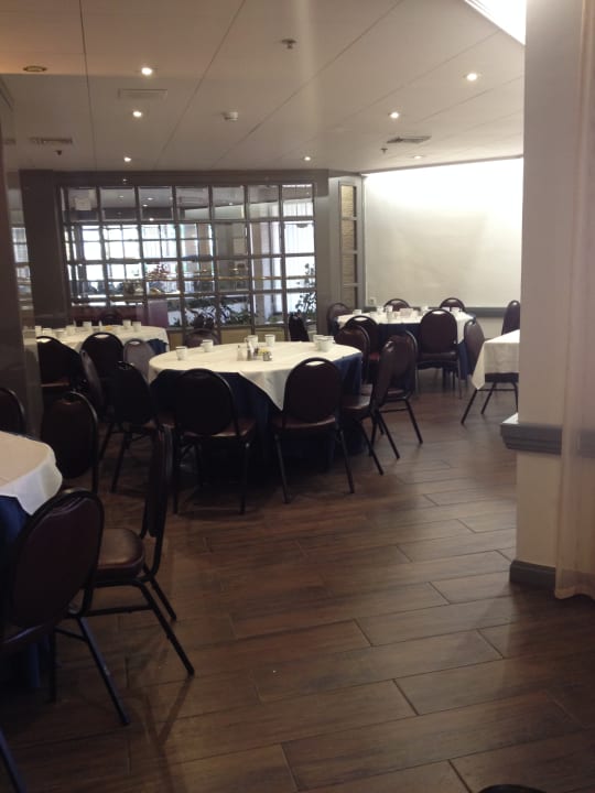 Gastro Royal Wing Hotel