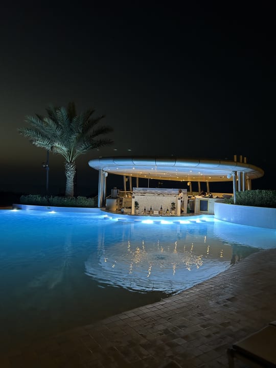 Pool Jumeirah at Saadiyat Island Resort