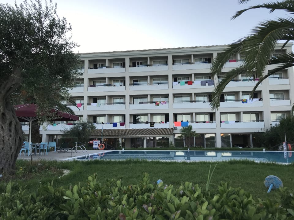 Außenansicht Elea Beach Hotel
