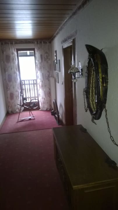 Zugang zu den Zimmern Landgasthof Hotel Göbel