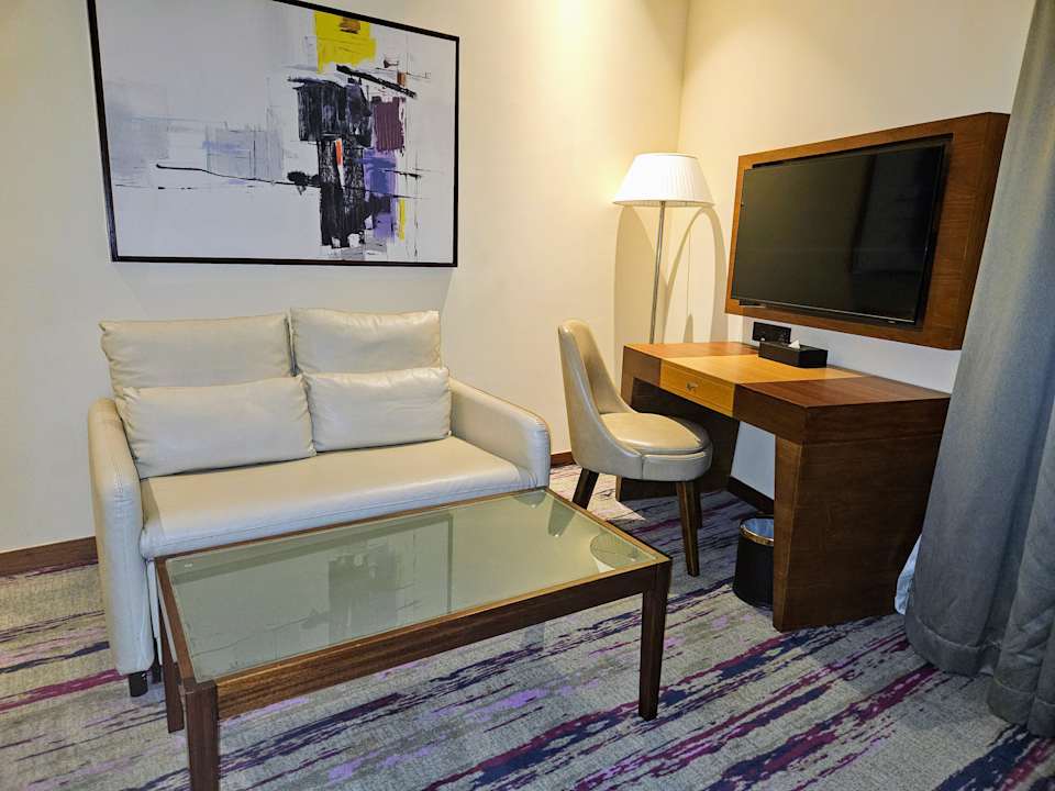 Zimmer Golden Tulip Media Hotel