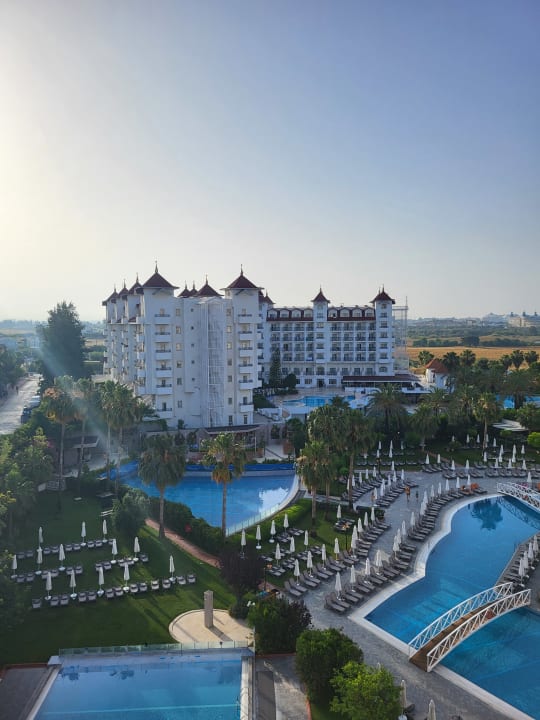 Pool Side Mare Resort & Spa