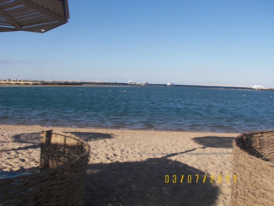 Windiger Hotelstrand  Pickalbatros Dana Beach Resort - Hurghada