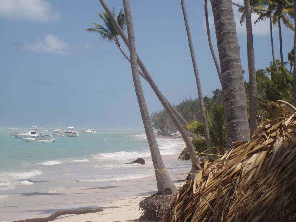 Strand nach dem Sturm 7. Hotel Grand Palladium Palace Resort, Spa & Casino