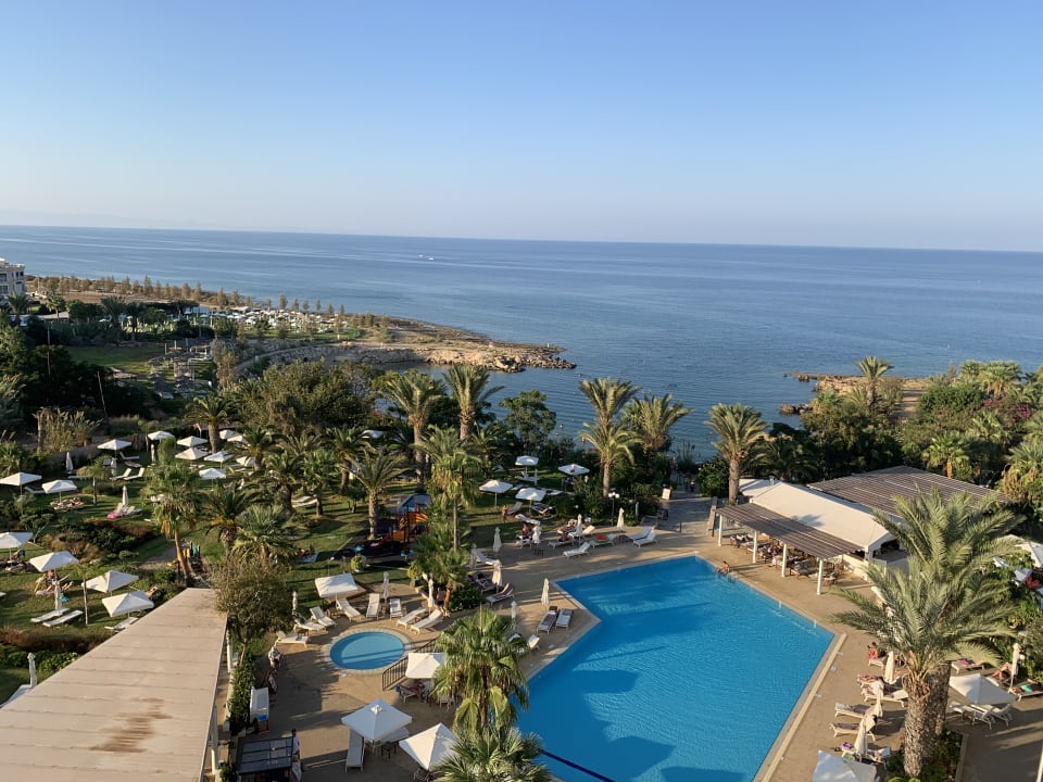 Außenansicht Crystal Springs Beach Hotel