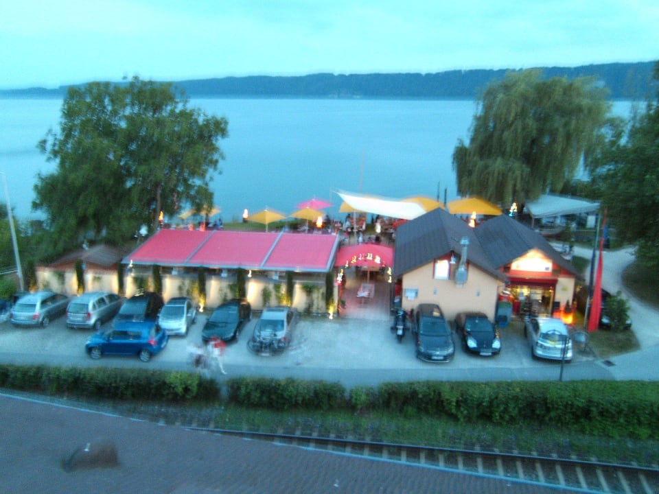 Abendstimmung am Biergarten Krone  Hotel Krone am See
