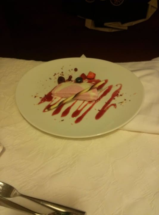 Eis Nachspeise Alpine Resort Sportalm